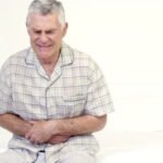 Causas de incontinencia urinaria en personas de la tercera edad.