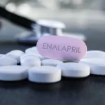 ¿Cuáles son los inhibidores de la enzima convertidora de angiotensina usados en la insuficiencia cardiaca?