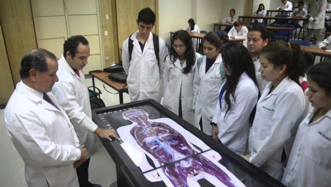 Mejores 20 universidades para estudiar medicina en México
