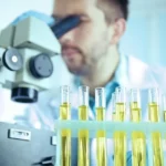 Hallazgos de nefropatía en el análisis de orina