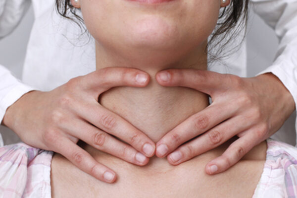 ¿Cuáles son causas comunes de hipotiroidismo?