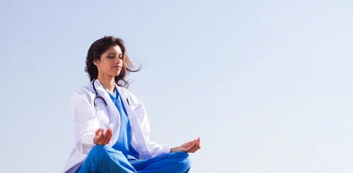 ¿Qué beneficios para la salud tiene la meditación?