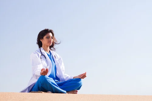 ¿Qué beneficios para la salud tiene la meditación?