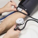 ¿Cómo se toma la presión arterial correctamente?