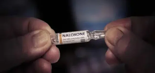 Naloxona en pacientes que consumen opioides