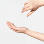 Movimientos de la mano sobre el antebrazo