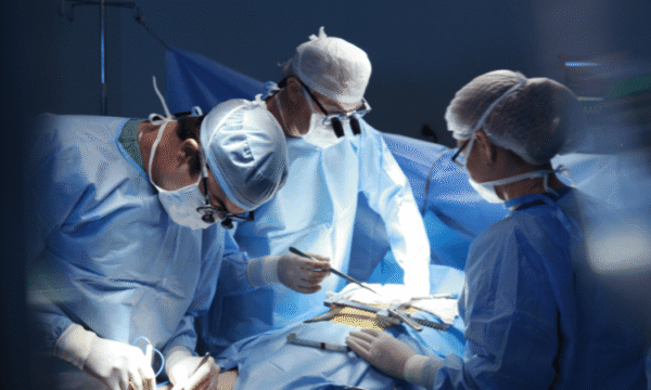 La cirugía abierta como pilar de la cirugía moderna