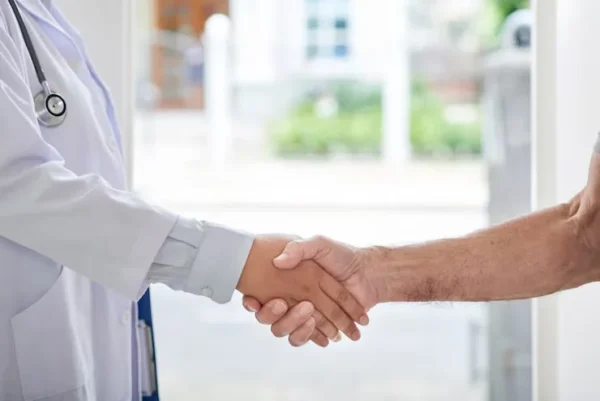 Saludos formales en italiano para médicos